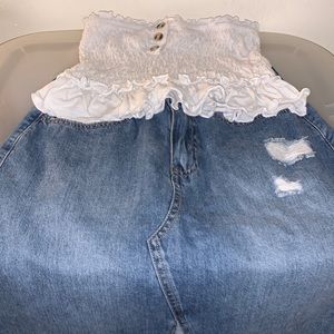 Jean skirt /crop top outfit